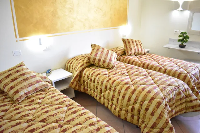 Room, Triple, 1 Queen and 1 Single Bed, Il Parco 9/10
