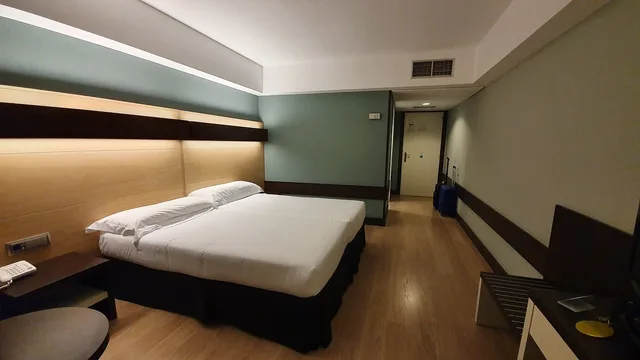 غرفة بسريرين، Ciudad de Logrono Hotel 2/4