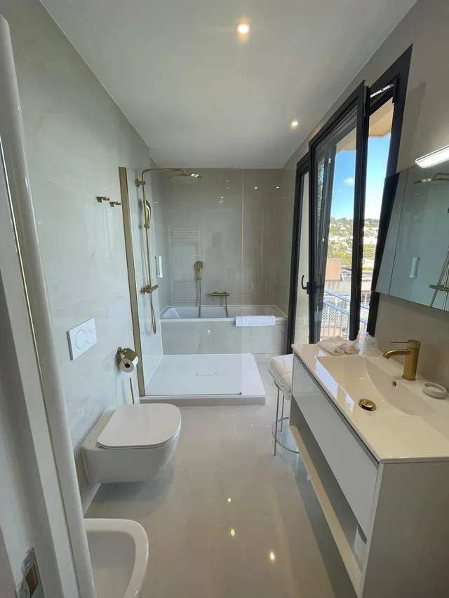 غرفة ديلوكس بسرير كينج، Hotel Le Roquebrune 4/7