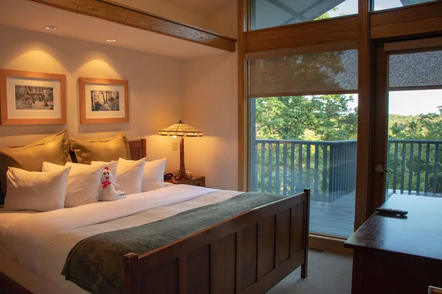 Cottage, Futon Bed, 2 King Beds, Queen Bed, Hill Side، The Crescent Hotel And Spa 1/1