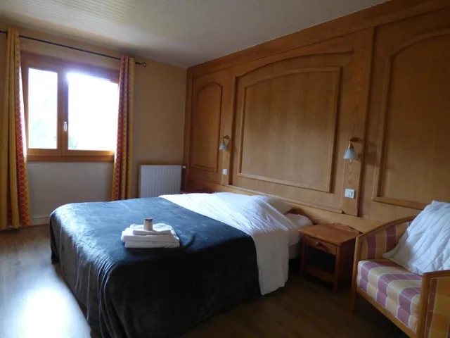 Comfort, Double Bed, LOGIS HÔTEL LA CREMAILLÈRE 4/4