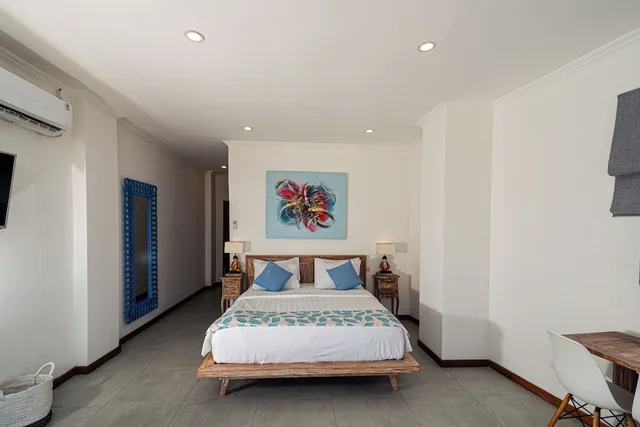 غرفة سوبيريور بسرير كوين، Komodo Suites Downtown 1/6