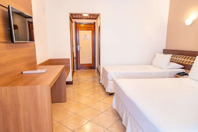 غرفة ديلوكس بسريرين منفصلين مع سرير إضافي، Best Western Shalimar Praia Hotel 4/8