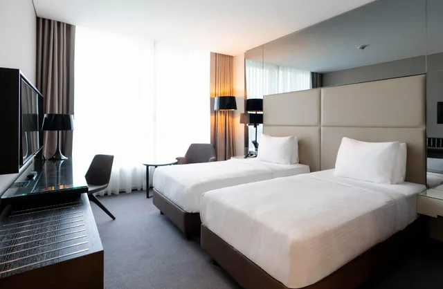 Centro، Centro Westside Rotana 1/2