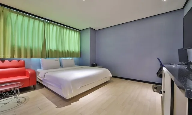 Standard, Queen Bed, No Parking، Hermes Hotel 7/10