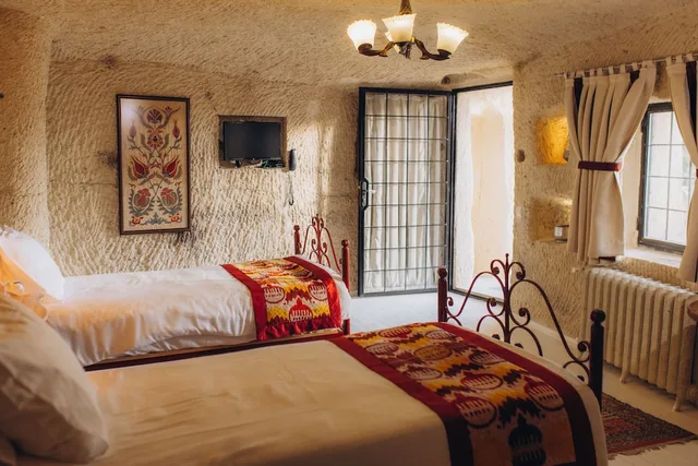 Standard, Double Bed, Hezen Cave Hotel 2/10