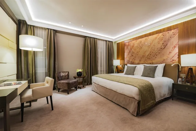 غرفة سوبيريور بسرير كينج، Grand Hotel Kempinski Riga 1/1