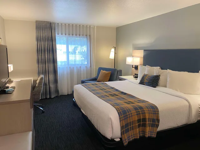 غرفة بسرير كينج، Best Western Lake Lucille Inn 1/4