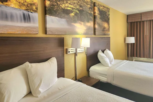 Room, 2 Double Beds, Smoking, Days Inn by Wyndham Leesville 2/4