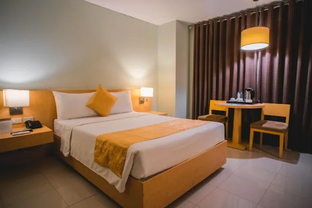غرفة بريميير، Manila Grand Opera Hotel 2/7