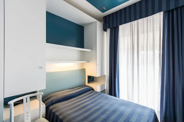 غرفة اقتصادية بسرير مزدوج، Christian Hotel 1/3