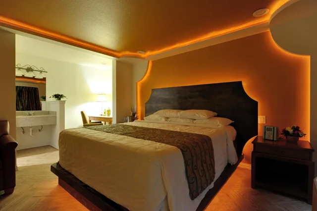 Dream, Suite، Romantic Inn Suites 5/10