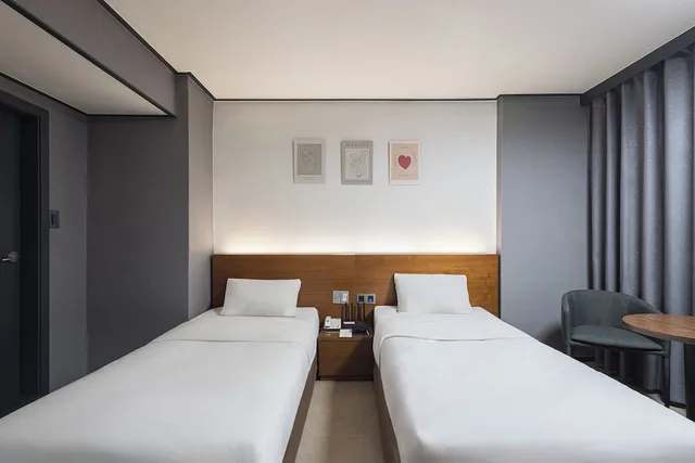 (AIR) Superior Twin، Insadong Crown Hotel 1/10
