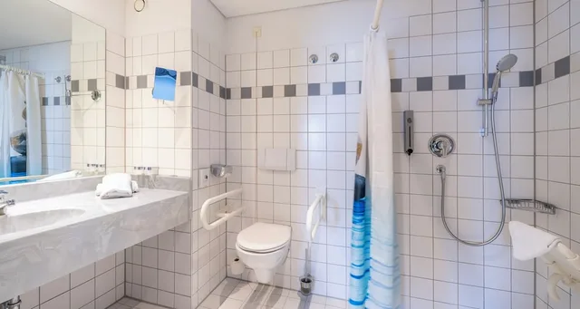 غرفة كومفورت ثلاثية بسرير مزدوج، Plaza Hotel Zwickau 6/7