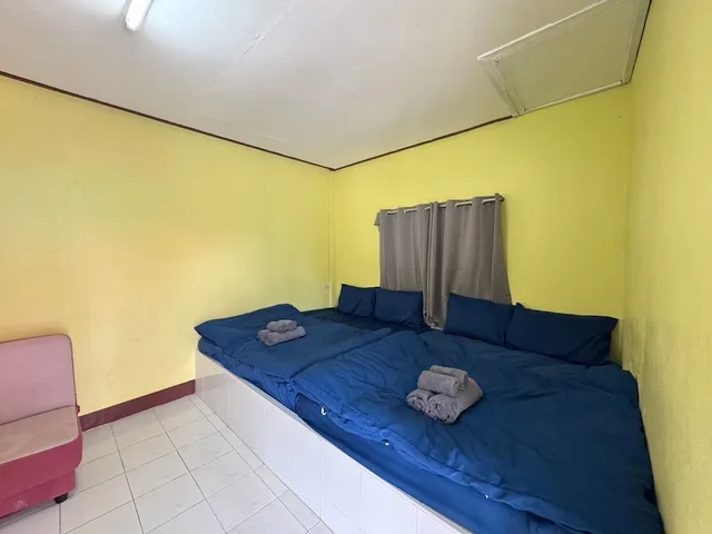 بنغل عائلي بسريرين كينج، Rimtalay Resort Koh-Sichang 2/4