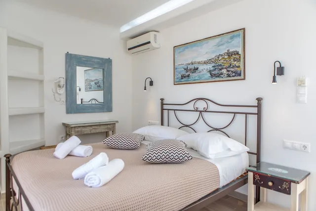 Studio, Double Bed, Panoramic Sea View, Nikos Verikokos Studios 1/2