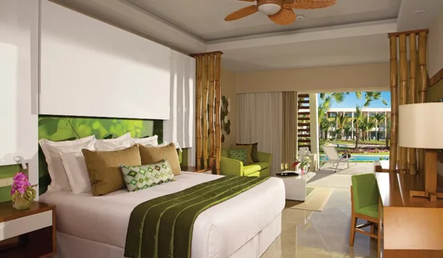 Preferred Club, Swim Up, Junior Suite, Double Bed, Dreams Onyx Resort And Spa Punta Cana 1/1