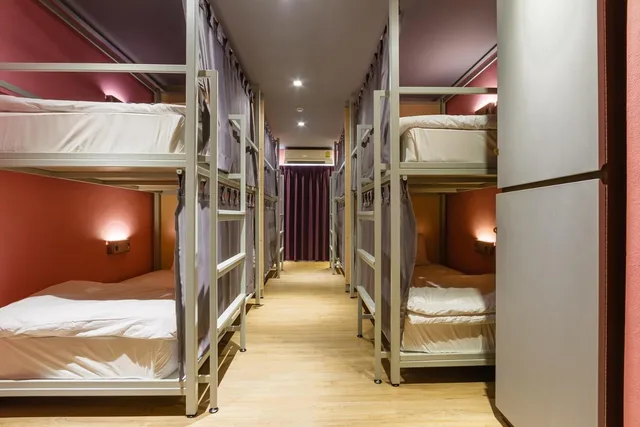 سكن مشترك بثمانية أسرّة للنساء، Siamaze Hostel 2/2