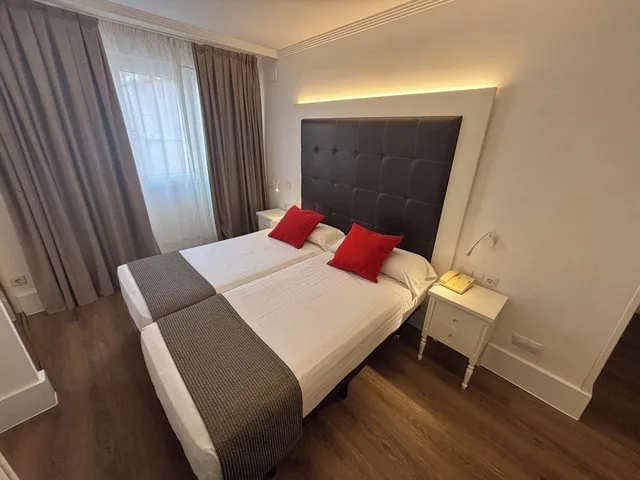 غرفة تنفيذية مفردة بسرير مزدوج، Hotel Catedral 5/10