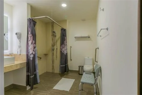 غرفة بسرير كينج، Hotel Stadium 3/3