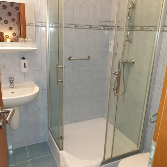 غرفة سوبيريور بسرير مزدوج، Six Inn Hotel Budapest 5/6