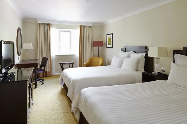 غرفة عائلية بسريرين مزدوجين، Forest of Arden Hotel and Country Club 1/2