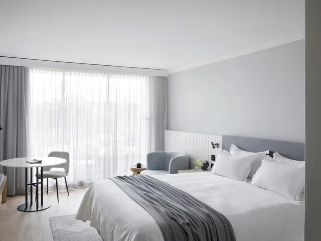 Deluxe, King Bed, Sunset View، Elysium Manly 1/5