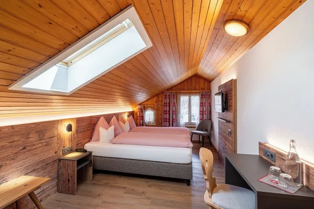 شاليه قياسي بسريرين منفصلين، Hotel Alpenblick 5/7