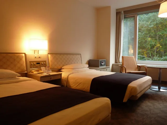 غرفة بسريرين منفصلين للمدخنين، Shin Furano Prince Hotel 1/10
