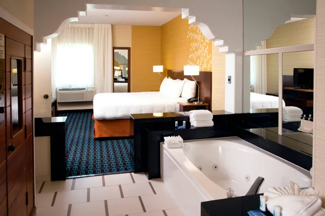 جناح، Fairfield Inn Anaheim Hills 2/2
