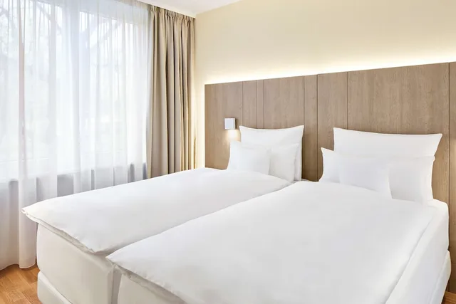 Family, 1 Double and 1 Single Bed, Nh Collection Hamburg City 2/6