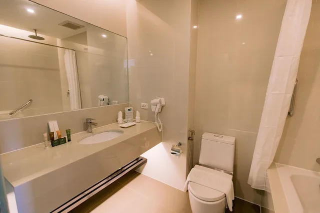 جناح بسرير كينج بإطلالة على البحر بغرفة نوم واحدة، Arterra Hotel and Resort 5/8