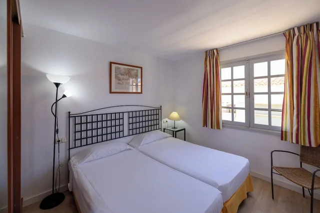 شقة بسريرين منفصلين بغرفة نوم واحدة مع أريكة، Fuentepark Apartments 2/8
