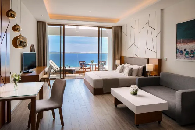 Connecting, Residence, Studio, Sea View, Sofa، Movenpick Resort Cam Ranh 6/9