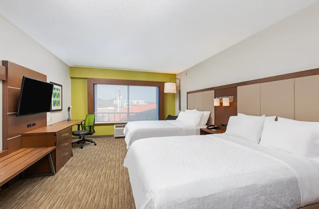 غرفة بسريرين كوين، Holiday Inn Express Hotel and Suites Mt. Juliet-Nashville Area 1/5