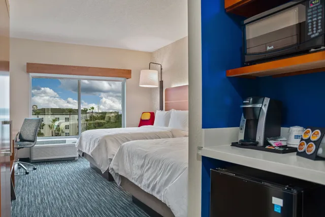 غرفة بسريرين لذوي الإعاقة، Holiday Inn Express Suites Orlando Lk Buena Vista Area 3/3