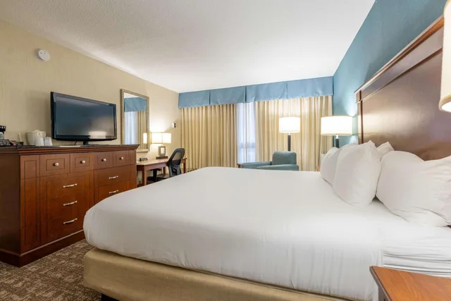 غرفة سوبيريور بسرير كينج، Pear Tree Inn St Louis Near Union Station 1/4