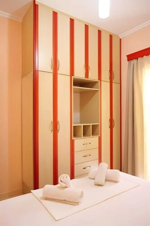 شقة بسرير كوين وسرير فردي بشرفة مع أريكة، Miracle Luxury Apartments 2/5