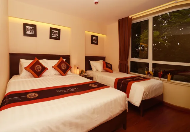 غرفة ديلوكس ثلاثية بسرير مزدوج وسرير فردي، CENTRE POINT HANOI HOTEL 2/4