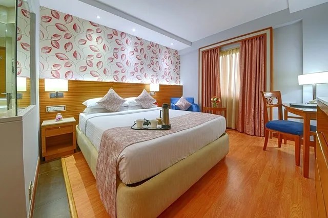 غرفة قياسية بسرير كوين، Hotel De Sovrani 1/4
