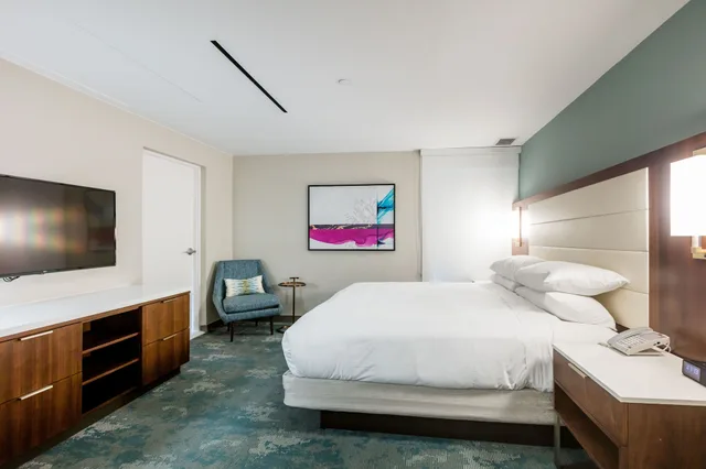 2 Bedrooms, Presidential, Suite, 2 King Beds, 1 King and 2 Double Beds, Ocean View, Caribe Hilton 1/5