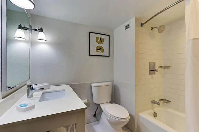 جناح بسريرين كوين، Wyndham Garden San Antonio Airport Northeast 7/8