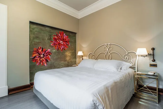 جناح رومانسي سوبيريور بسرير كوين مع أريكة، Art Hotel Orologio 3/8