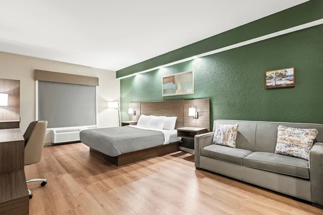 جناح بسرير كينج مع أريكة لذوي الإعاقة، Quality Inn Pooler - Savannah I-95 4/10