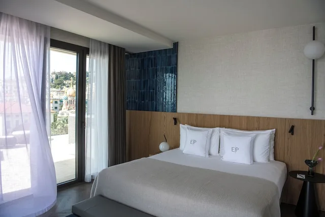 جناح بسرير كينج بإطلالة على البحر بشرفة، Hotel Europa 3/6
