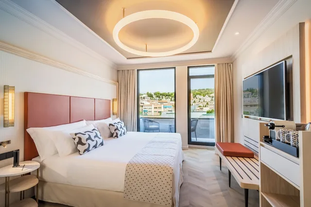 Deluxe, King Bed, Alhambra View، Barcelo Carmen Granada 2/2