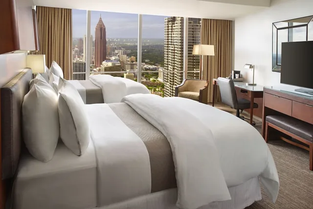 غرفة تقليدية بسريرين كوين، The Westin Peachtree Plaza Atlanta 5/10