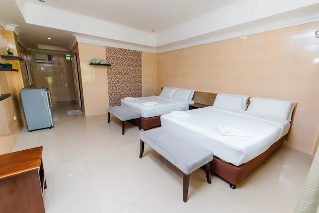 غرفة تنفيذية عائلية بسريرين كوين، Dumaluan Beach Resort 2/4