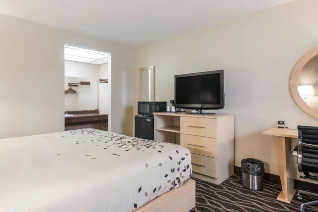 غرفة بسرير كينج لذوي الإعاقة، Americas Best Value Inn Alliance 2/4