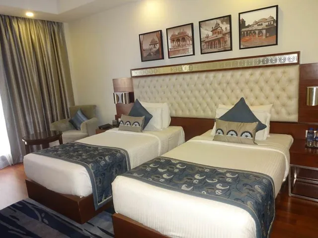 غرفة ديلوكس بسرير فردي، The Lal Vilas Hotel & Resort 1/3